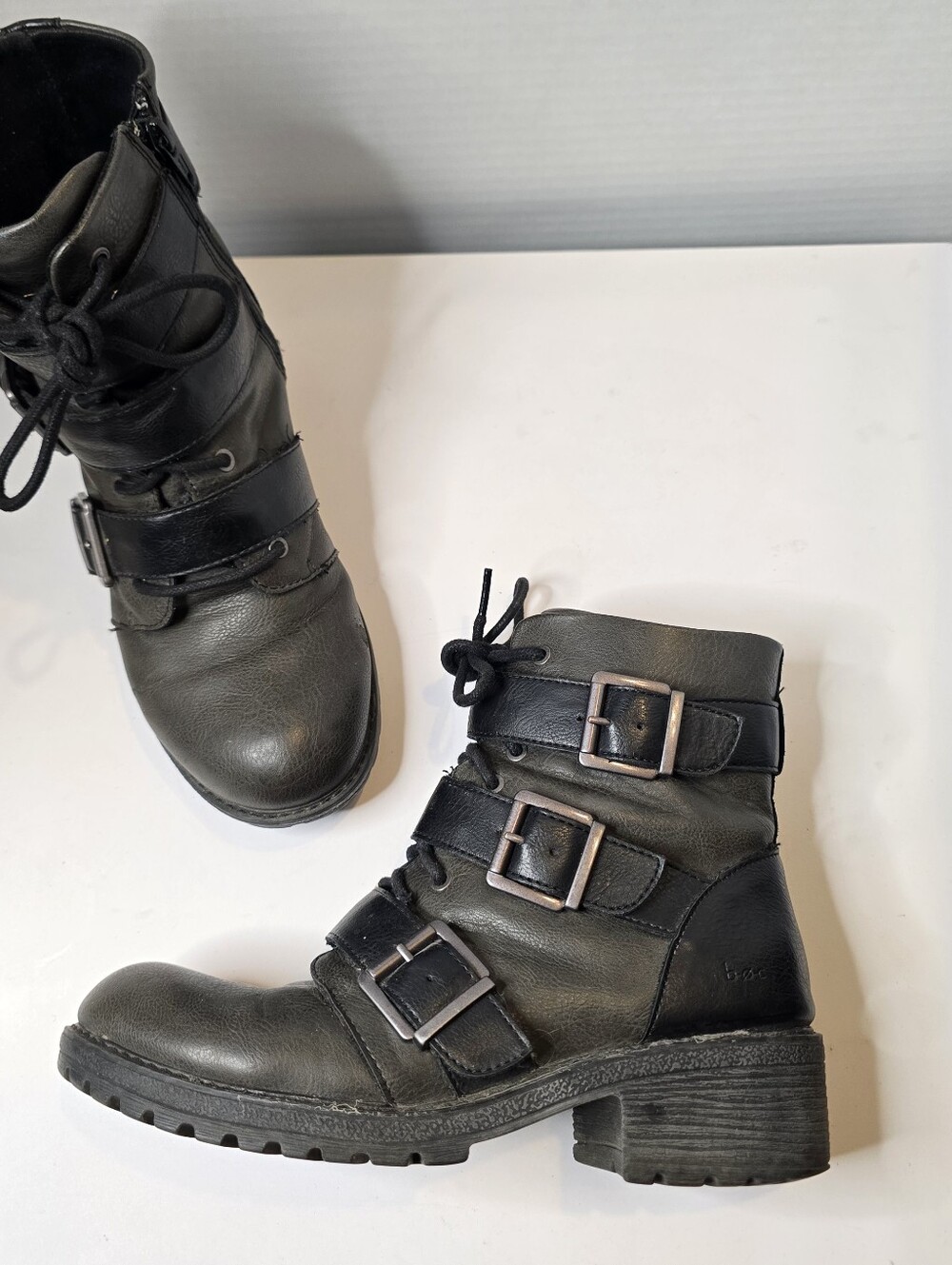 B.o.c Moto Buckle Ankle Boots Size 9